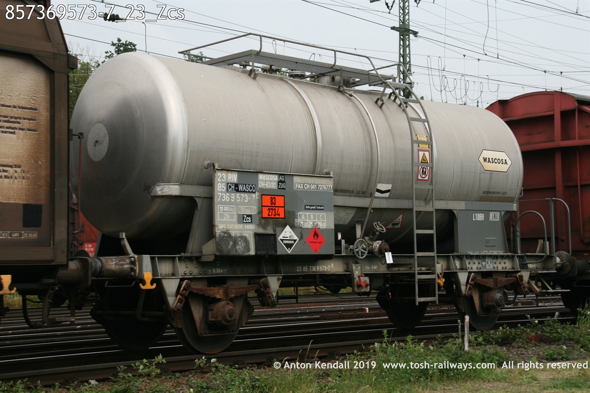 857369573-7_23_Zcs.jpg